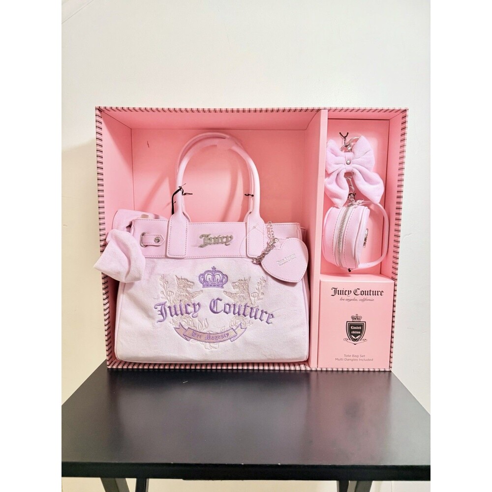 Juicy Couture Heritage Daydreamer Tote Lilac Pink Logo Heart Charm Pouch NWT